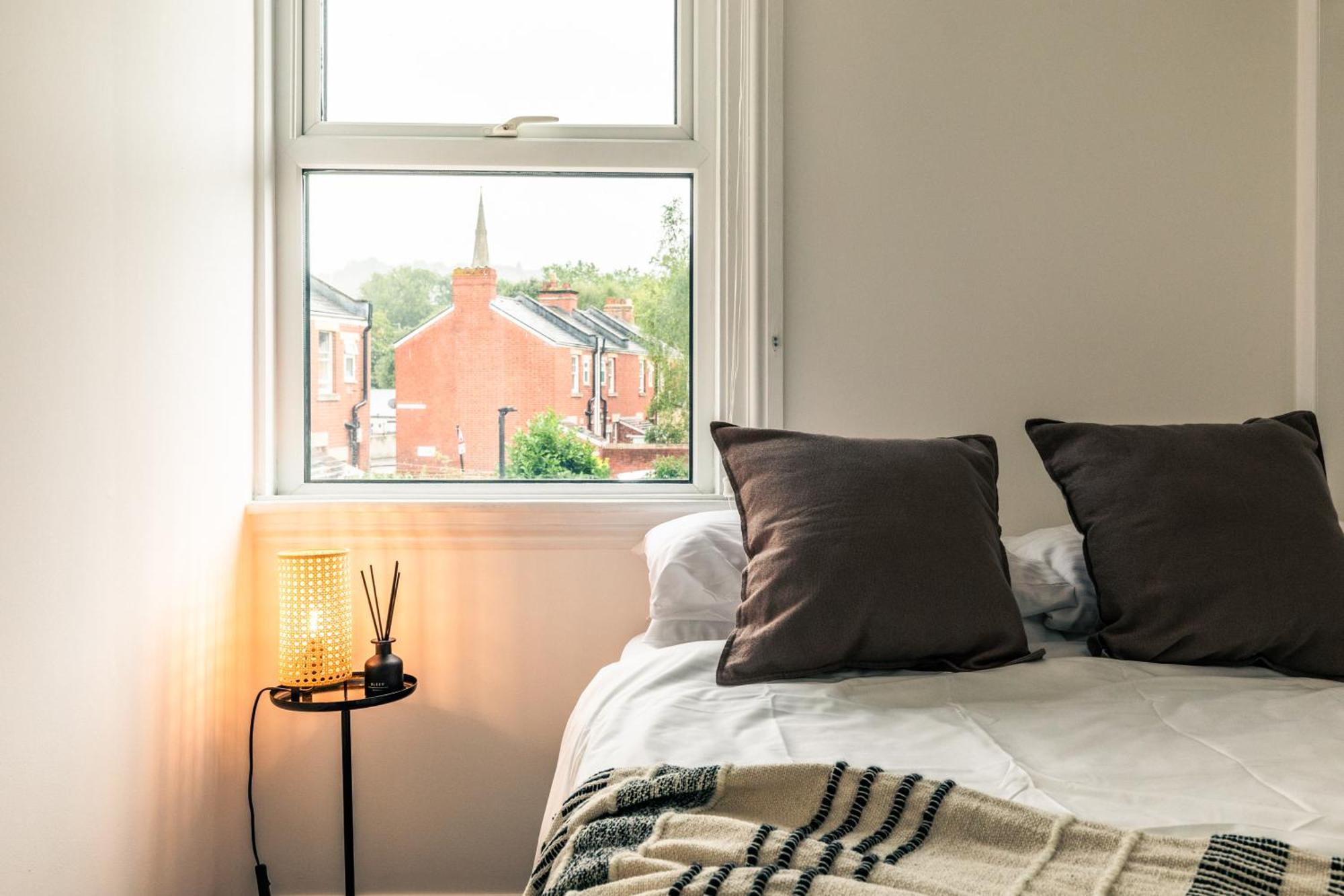 The Broadway Bath - 2 Bedrooms With Parking, Central Bath Bagian luar foto